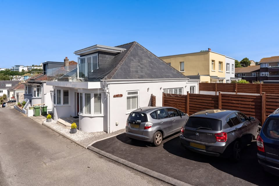 OPEN VIEWING | Saturday 12th July | Jasmine Cottage £799,000