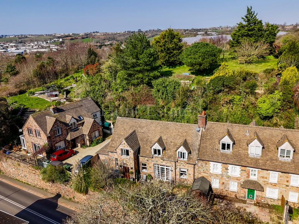 OPEN VIEWING | Saturday 19th July | La Grange £700,000