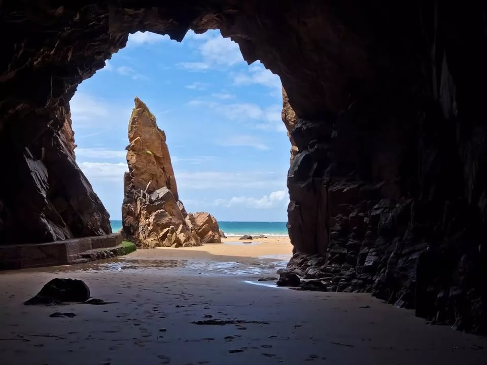 The caves of Plémont beach with Nicky Mansell
