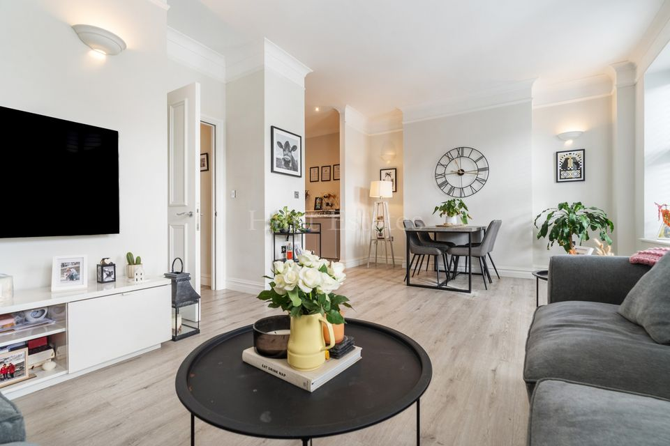 OPEN VIEWING - Saturday 5th October: Apt 2 The Cube £369,000