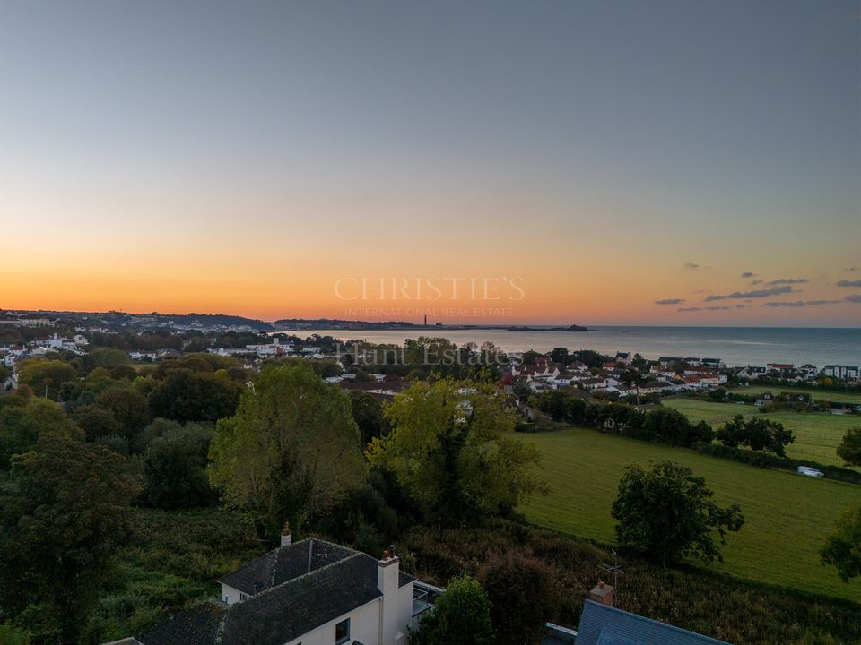 OPEN VIEWING: Saturday 26th October - Salt Bae £2,295,000