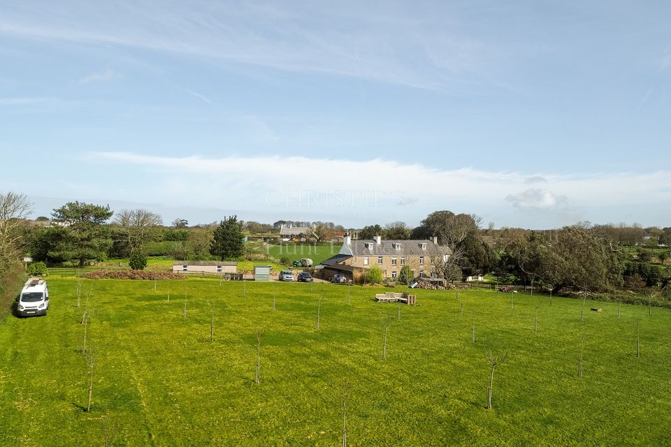 OPEN VIEWING: Saturday 30th November - Oak Lodge £2,650,000