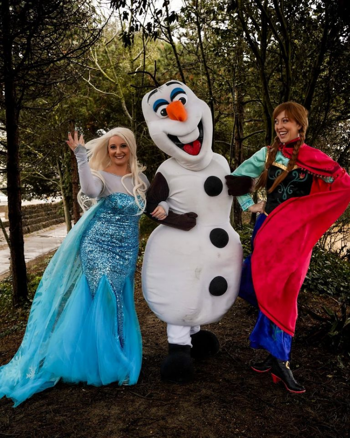 Come along and meet Anna, Elsa and Olaf! 