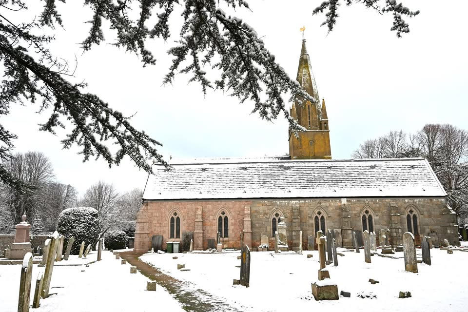 Crib Service 4pm Christmas Eve