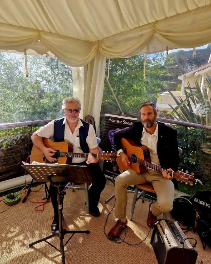 Chill out with Acoustic Shock @ Old Court House Inn