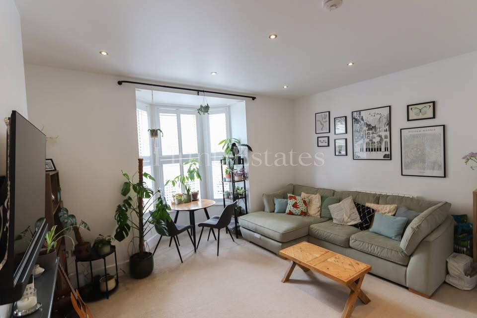 OPEN VIEWING: Saturday 8th February - Apt 1 Greenacres £289,000