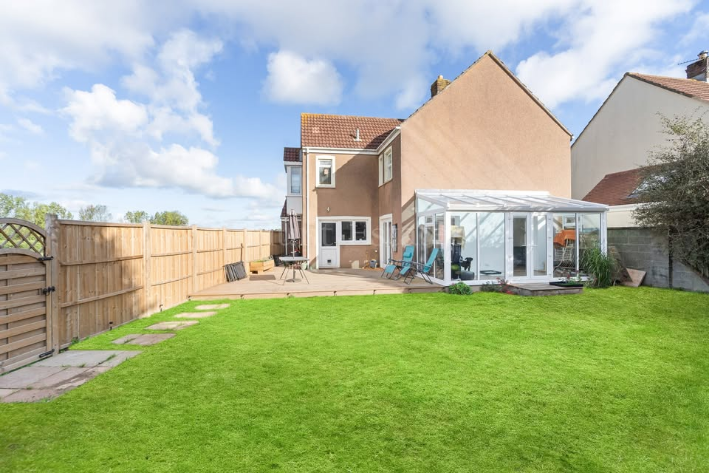 OPEN VIEWING: Saturday 22nd February - 50 La Cloche Mews £875,000