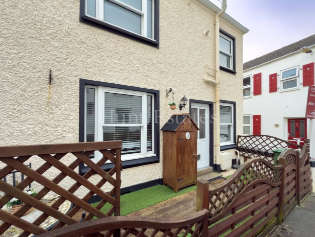 NEW PRICE & COTTAGE OPEN VIEWING: Saturday 1st March - 52a Garden Lane £345,000