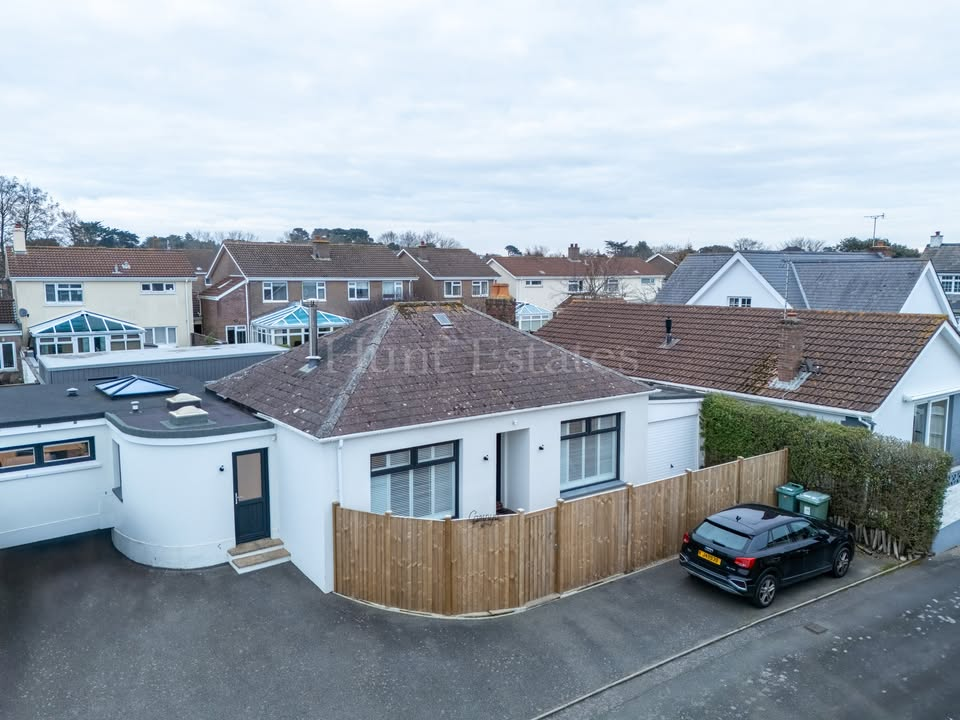 OPEN VIEWING: Saturday 8th March - Carinya £895,000