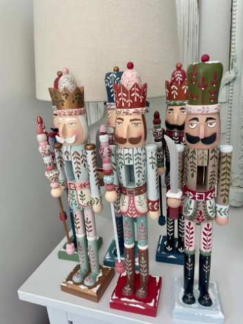 Willow Rose Xmas sales