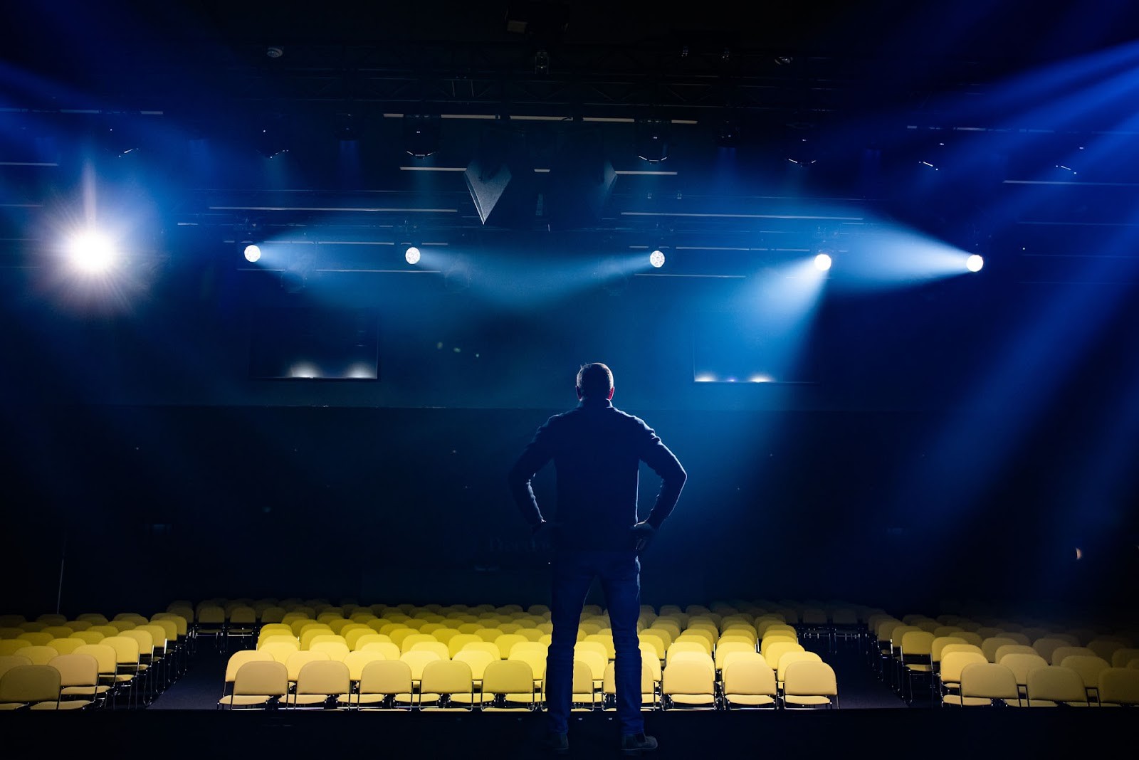 Comedy Gold and Foot-Stomping Folk: Roy Walker & Anam Ceoil Hit St Helier