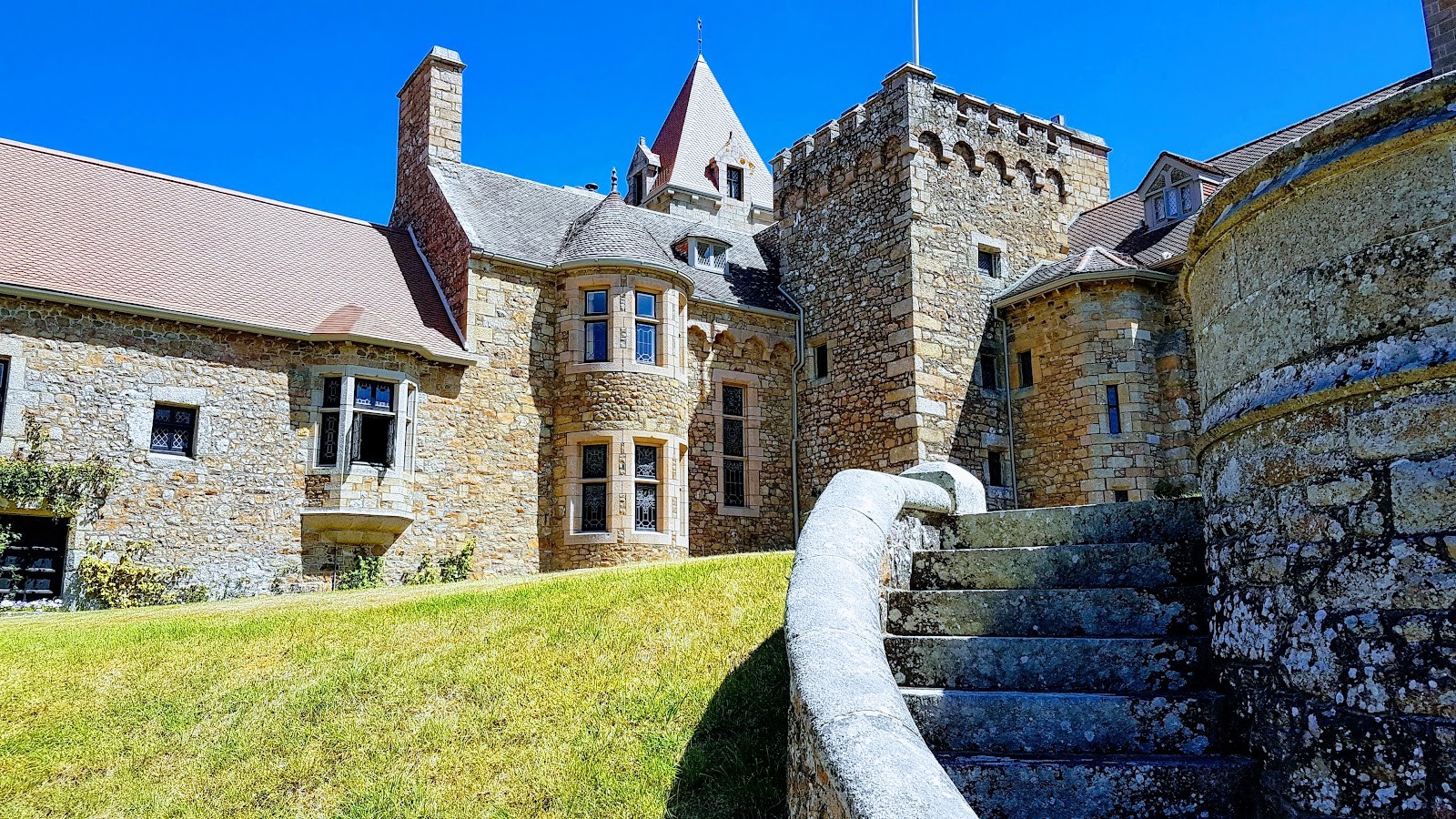 Acoustic Warmth in Ancient Walls: Jazz at St Ouen's Manor