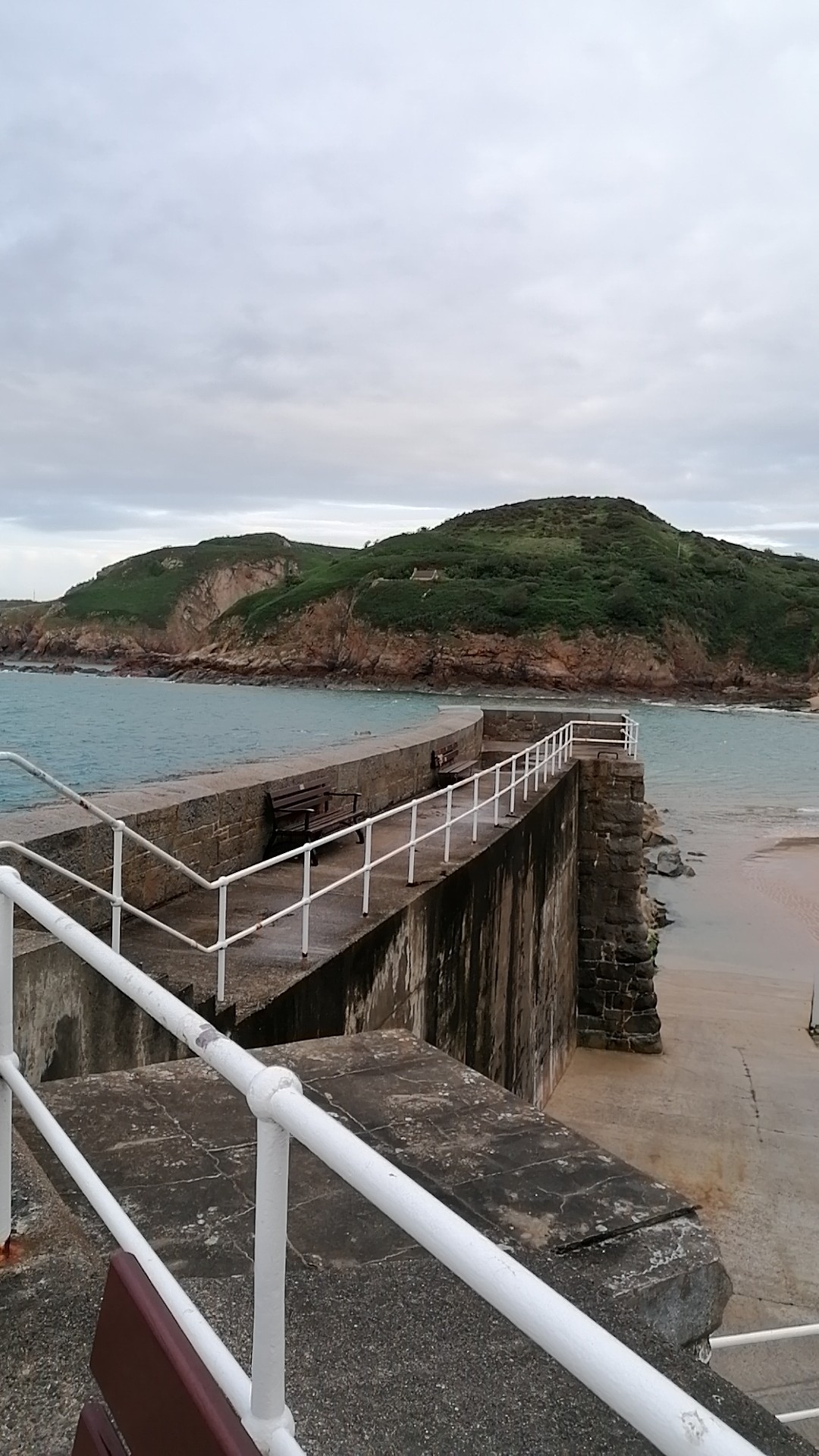 Coastal Solace and Canvas: The Art of Living Well in Jersey