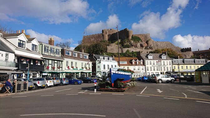 The Dolphin Grill & Bar